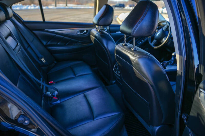 2016 Infiniti Q50 2.0T