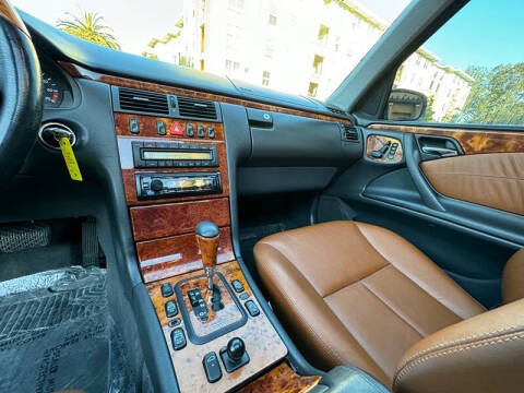 2000 Mercedes-Benz E-Class E 320