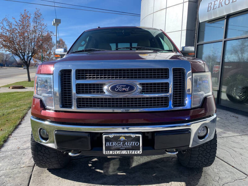 2010 Ford F-150 Lariat photo 2