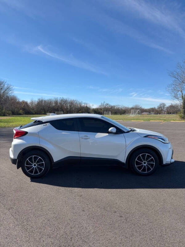 2020 Toyota C-HR LE