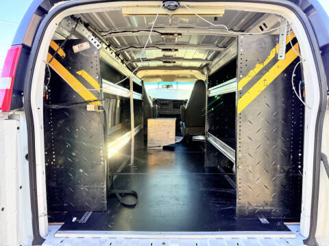 2023 Chevrolet Express 2500