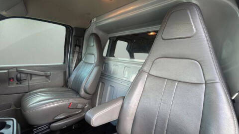 2022 Chevrolet Express 2500