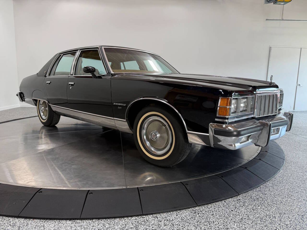 1978 Pontiac Bonneville 2