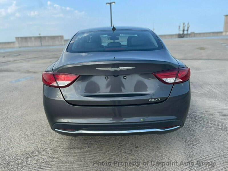 2017 Chrysler 200