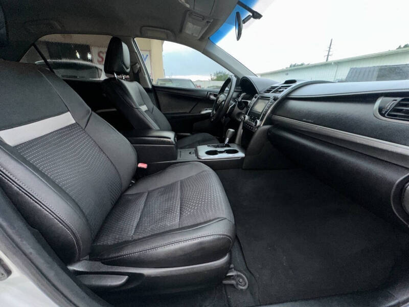 2014 Toyota Camry SE