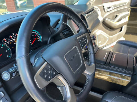 2017 GMC Yukon XL Denali