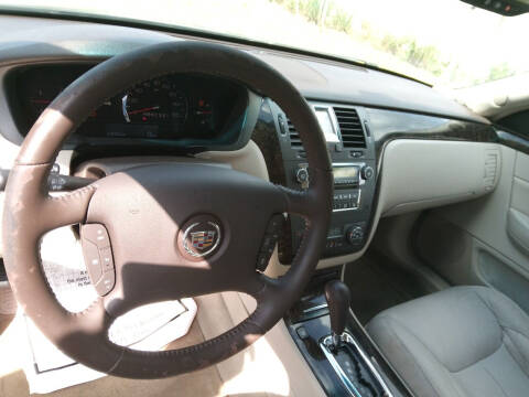 2009 Cadillac DTS Luxury 5-Passenger