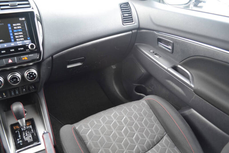 2022 Mitsubishi Outlander Sport LE