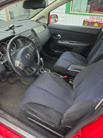 2012 Nissan Versa 1.8 SL