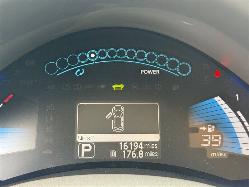 2011 Nissan LEAF SL