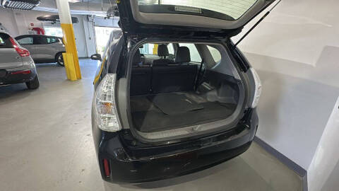 2012 Toyota Prius v Five