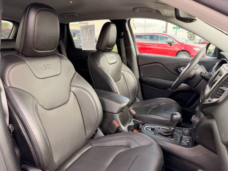 2021 Jeep Cherokee Latitude Lux