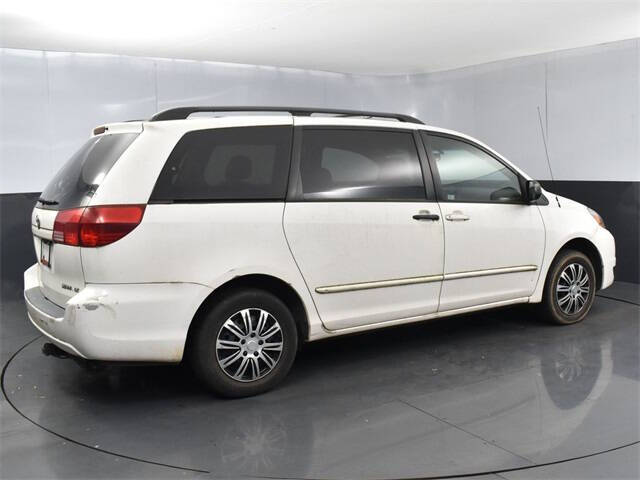 2004 Toyota Sienna