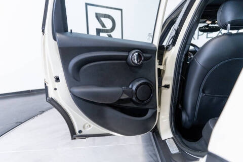 2016 MINI Hardtop 4 Door Cooper