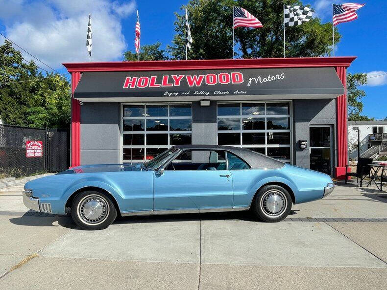 toronado car