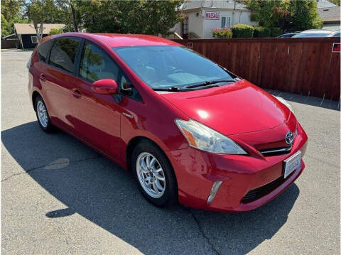 2012 Toyota Prius v Three