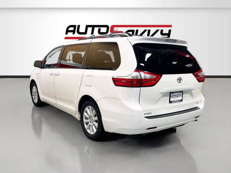 2017 Toyota Sienna