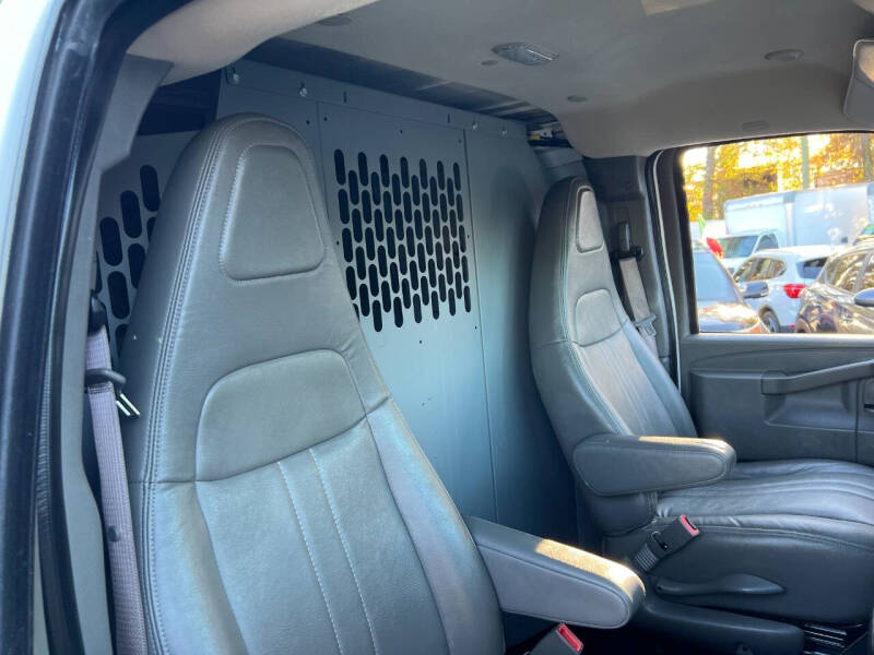 2021 Chevrolet Express 2500