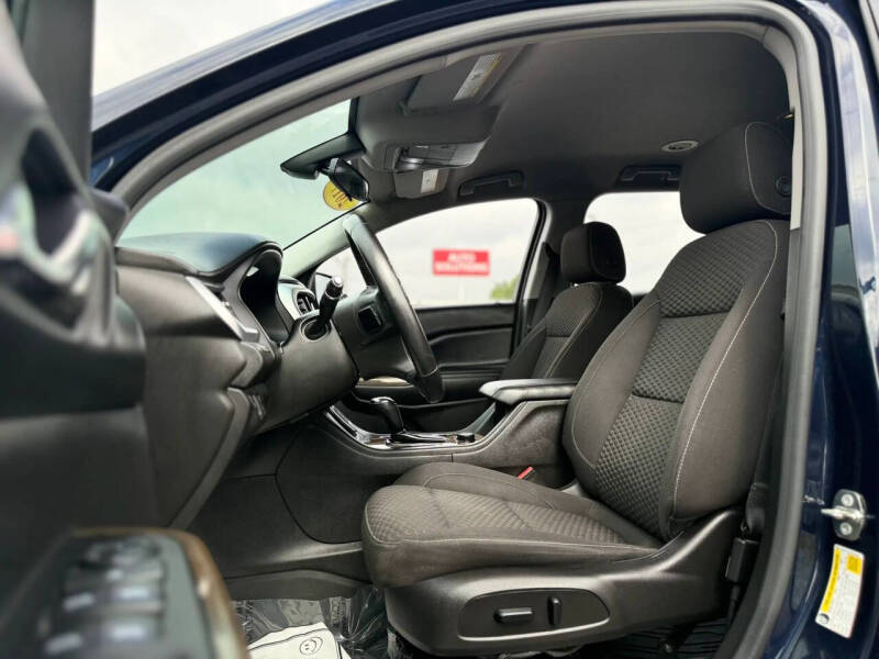 2017 GMC Acadia SLE-2