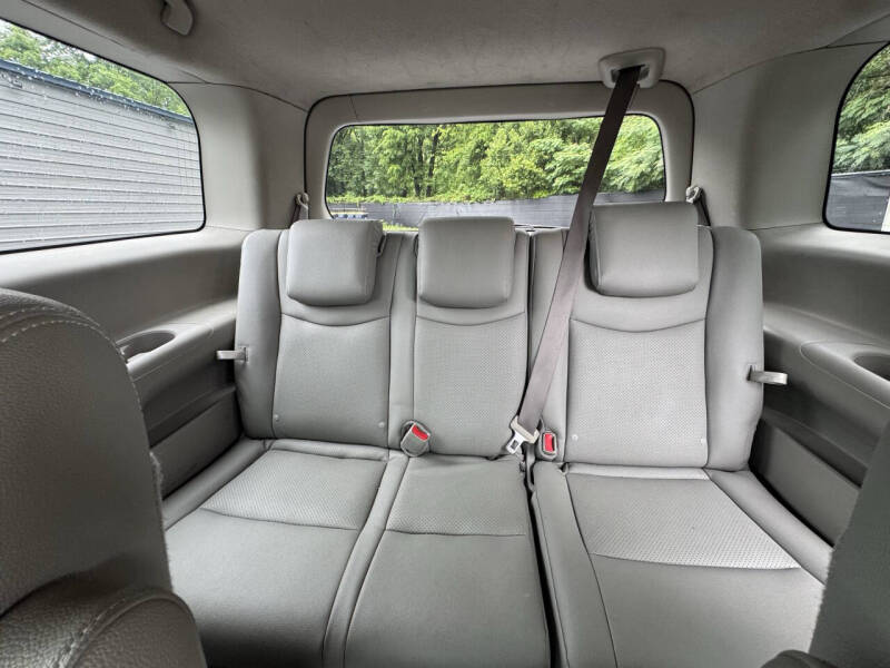 2017 Nissan Quest SV