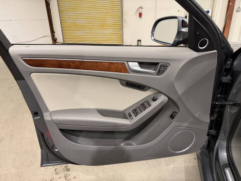 2012 Audi A4 2.0T quattro Prestige