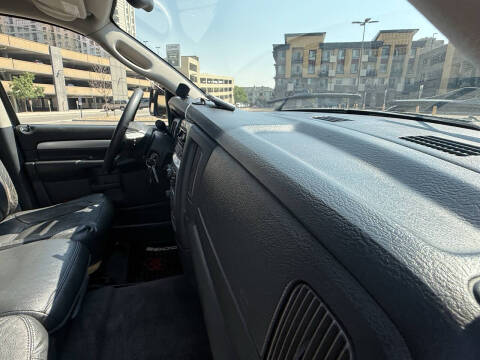 2004 Dodge Ram 1500 Laramie