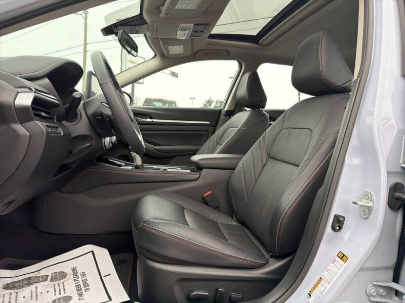 2024 Nissan Altima 2.5 SR