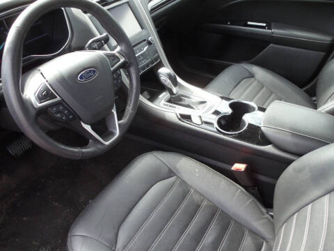 2014 Ford Fusion SE