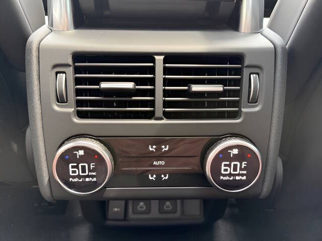 2026 Land Rover Discovery