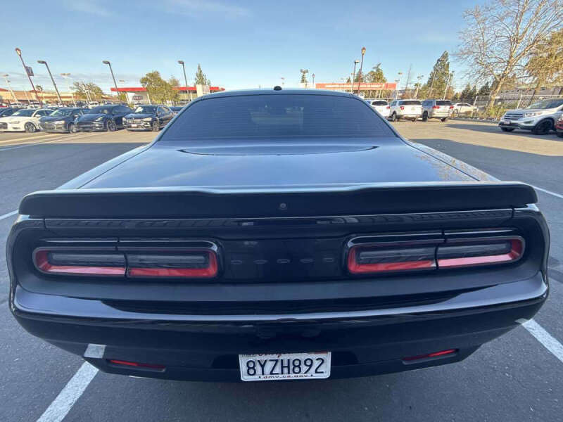 2021 Dodge Challenger SXT