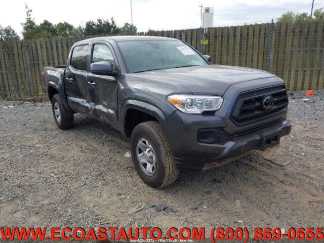 2023 Toyota Tacoma SR's photo