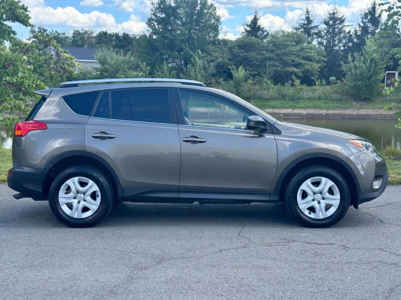 2013 Toyota RAV4 LE