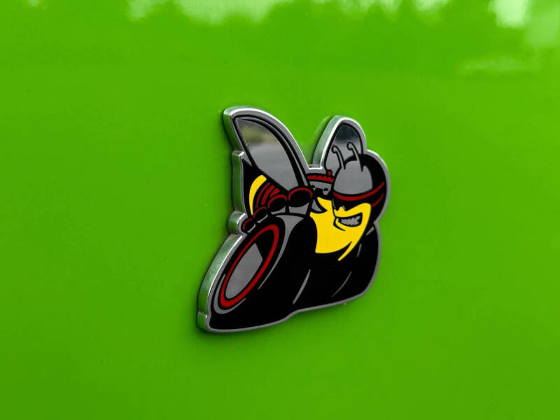 2017 Dodge Challenger 392 HEMI Scat Pack Shaker