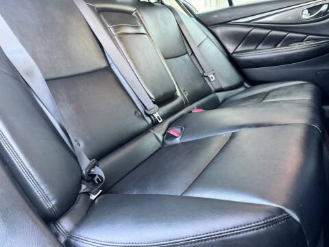 2018 Infiniti Q50 2.0T Luxe