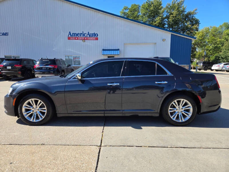 2017 Chrysler 300 C