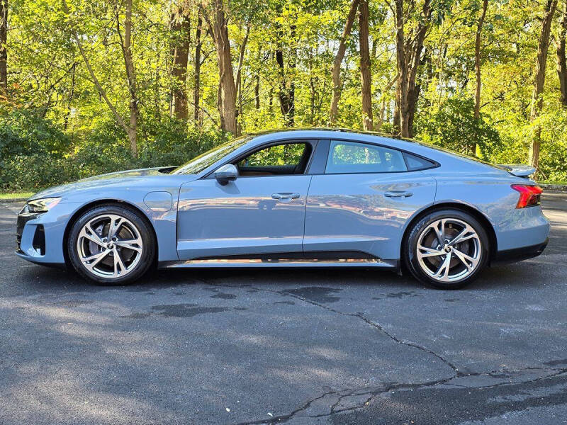 2023 Audi e-tron GT quattro Premium Plus