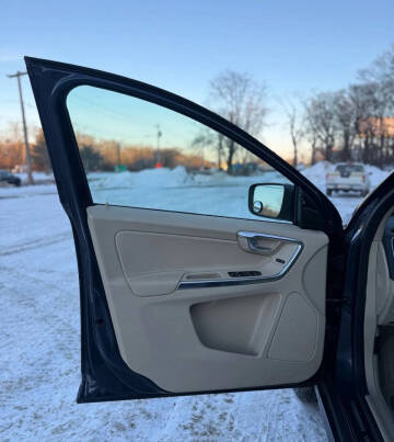 2015 Volvo XC60 T5 Drive-E Platinum