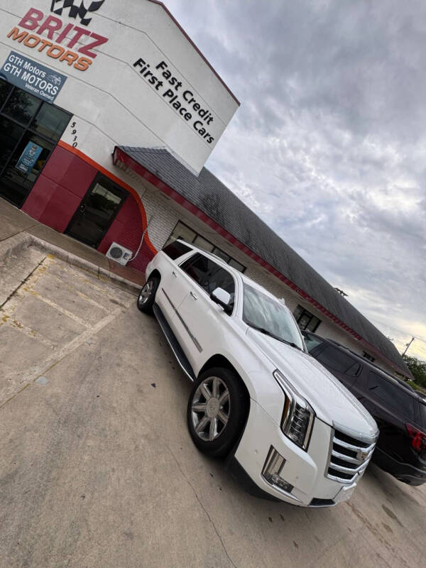 2017 Cadillac Escalade ESV Standard