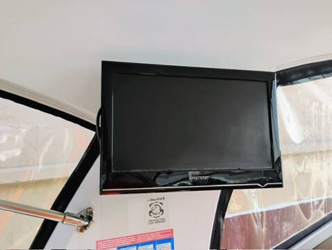 2012 Four Winns V305