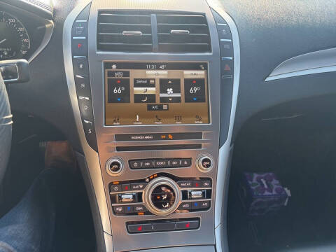 2017 Lincoln MKZ Premiere