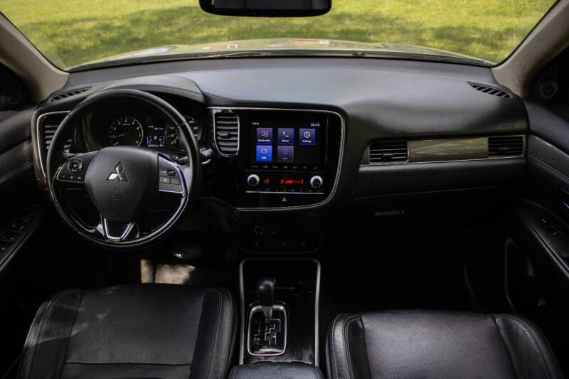 2020 Mitsubishi Outlander SEL