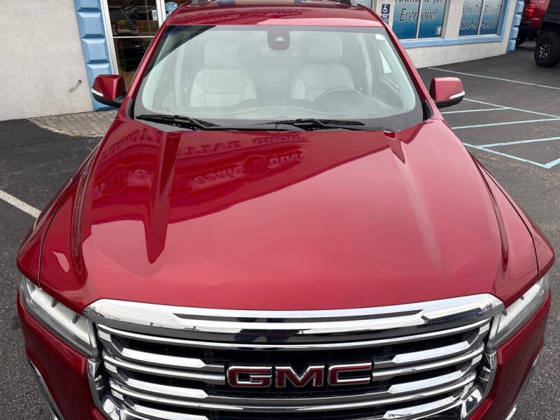 2023 GMC Acadia SLT