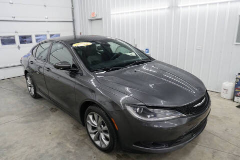 2016 Chrysler 200 S