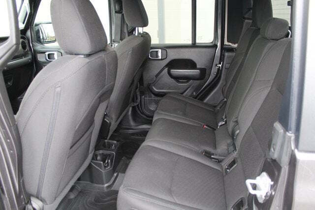 2022 Jeep Gladiator Willys