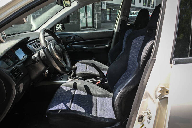 2004 Mitsubishi Lancer Evolution RS