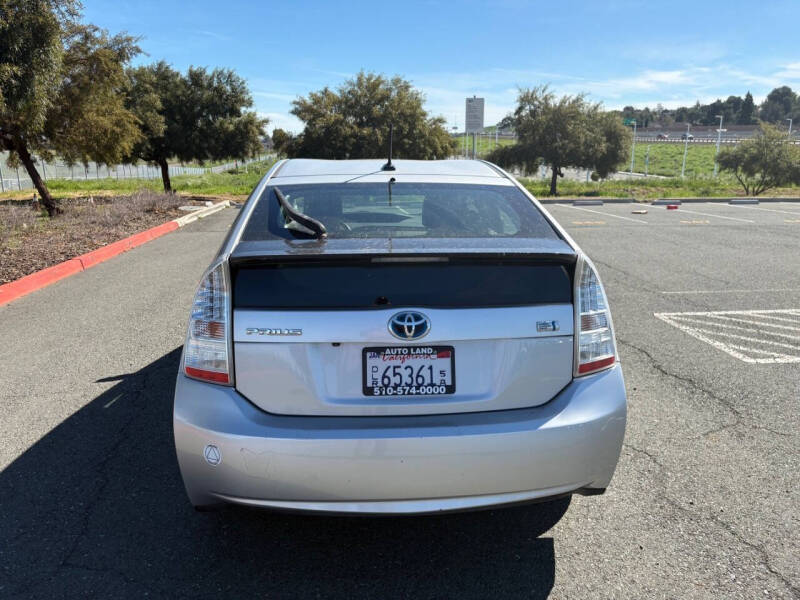 2011 Toyota Prius Three