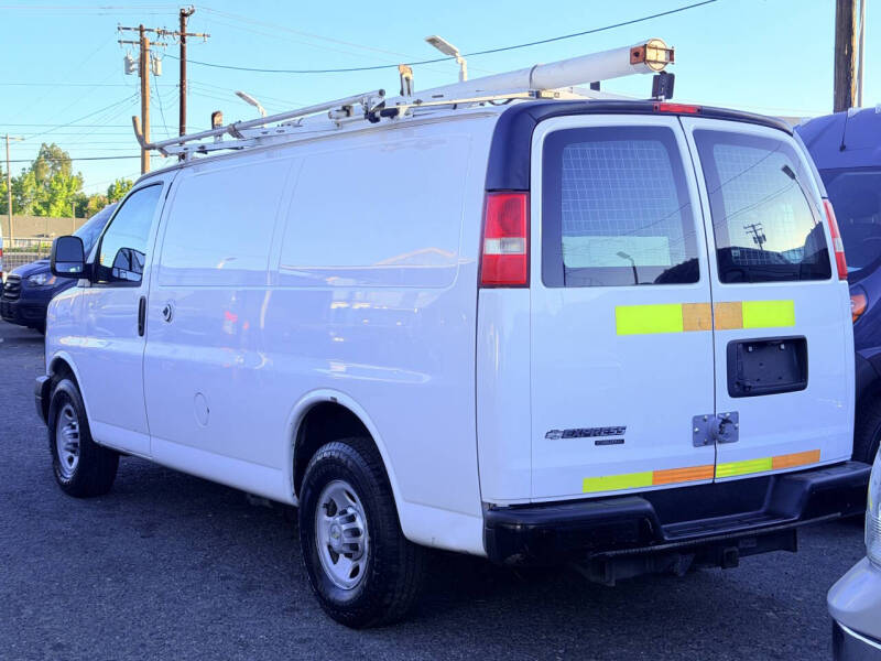 2013 Chevrolet Express 2500