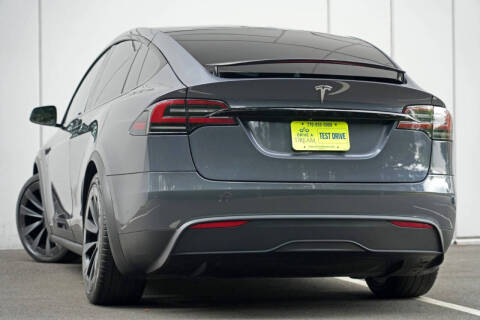 2023 Tesla Model X Standard Range