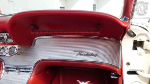 1962 Ford Thunderbird