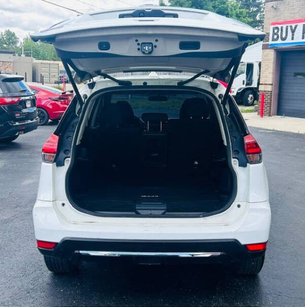 2018 Nissan Rogue SV